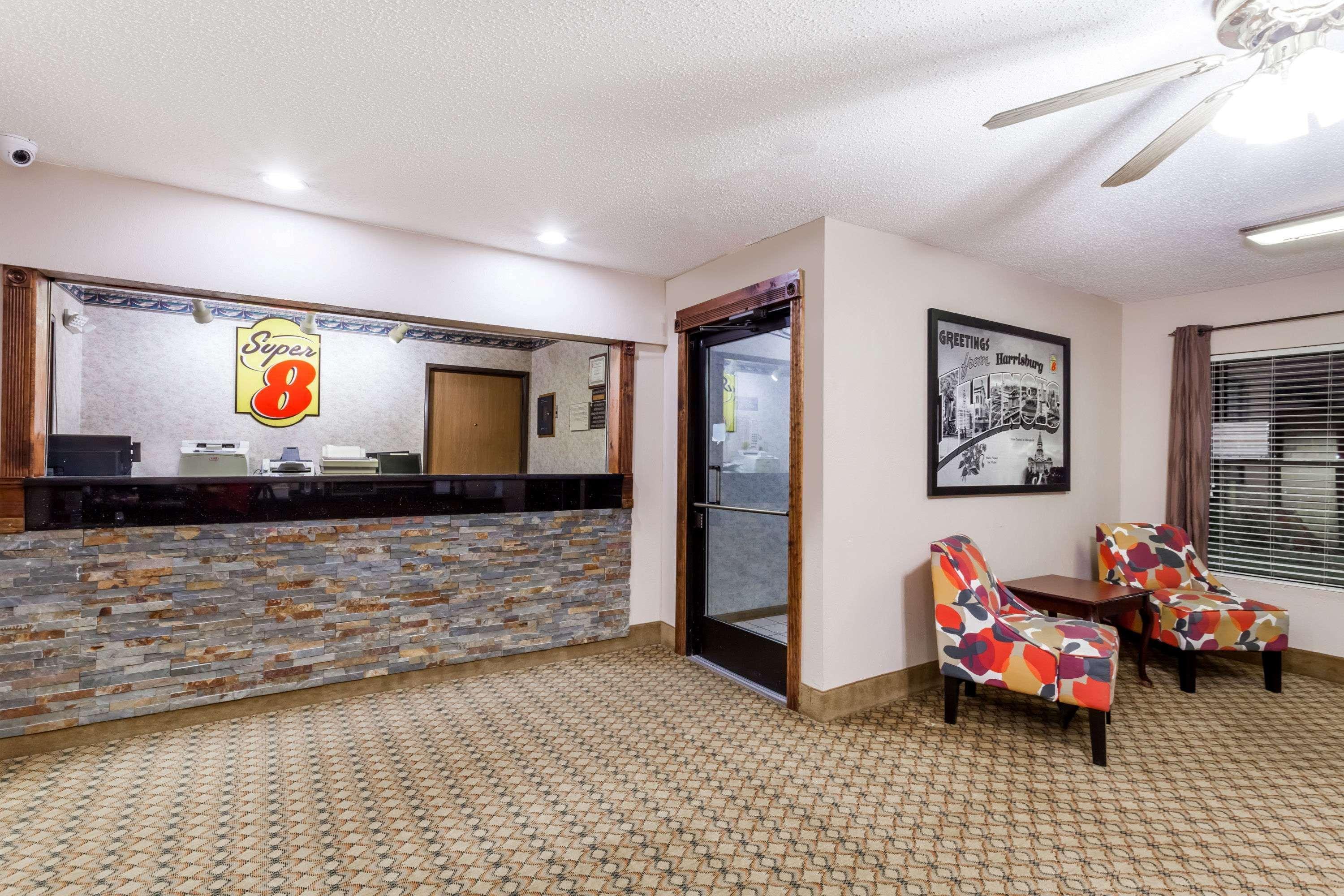 Super 8 By Wyndham Harrisburg Hotel Eksteriør billede