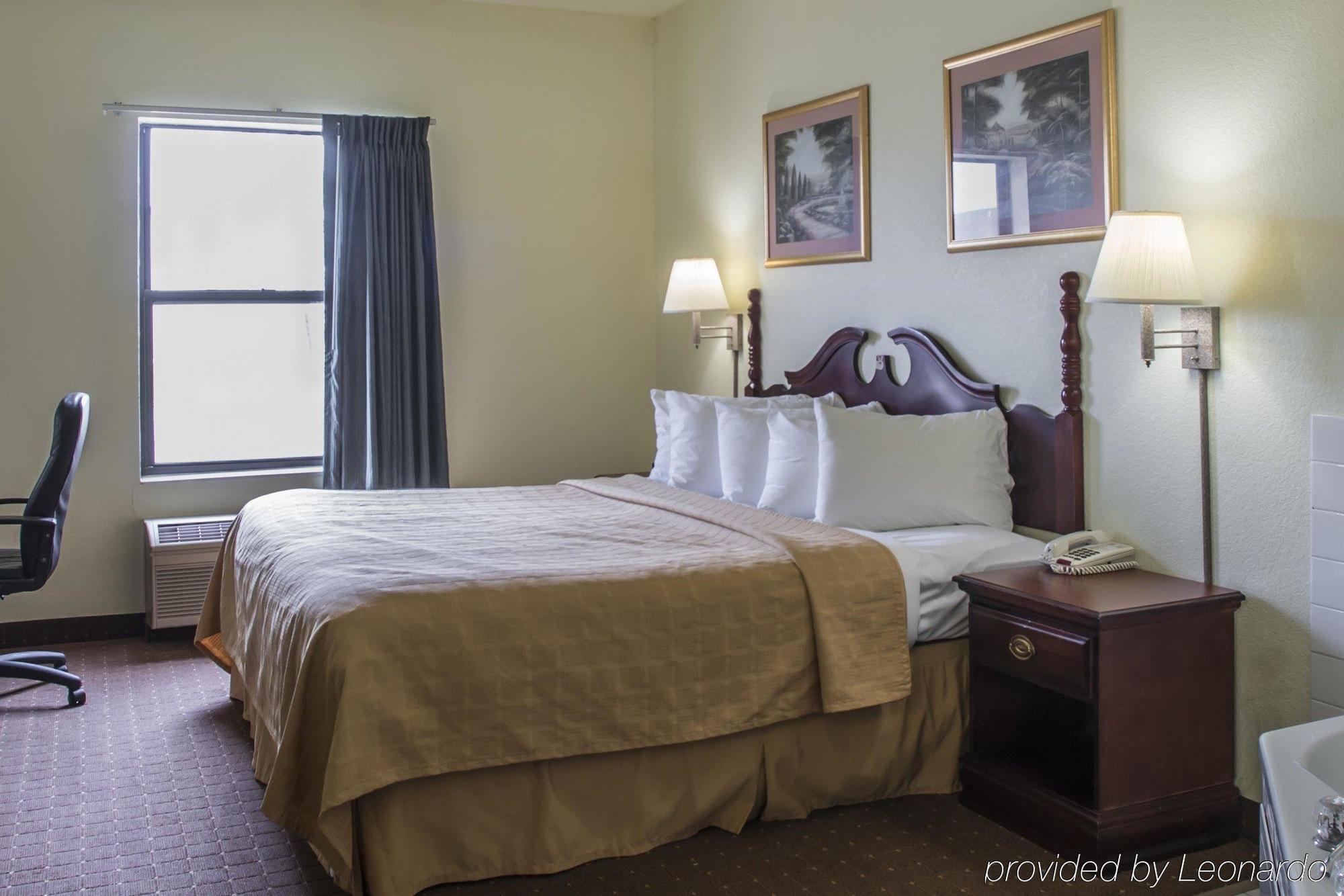 Super 8 By Wyndham Harrisburg Hotel Eksteriør billede