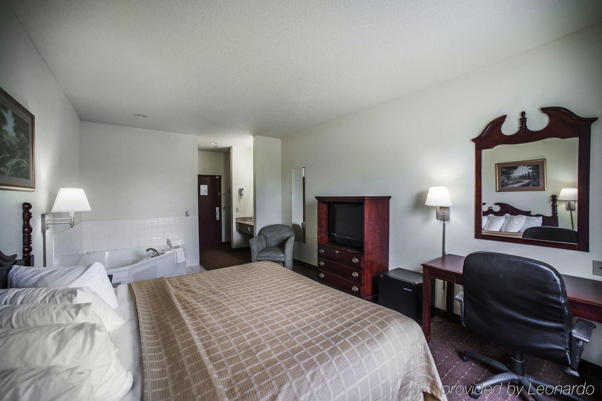Super 8 By Wyndham Harrisburg Hotel Eksteriør billede