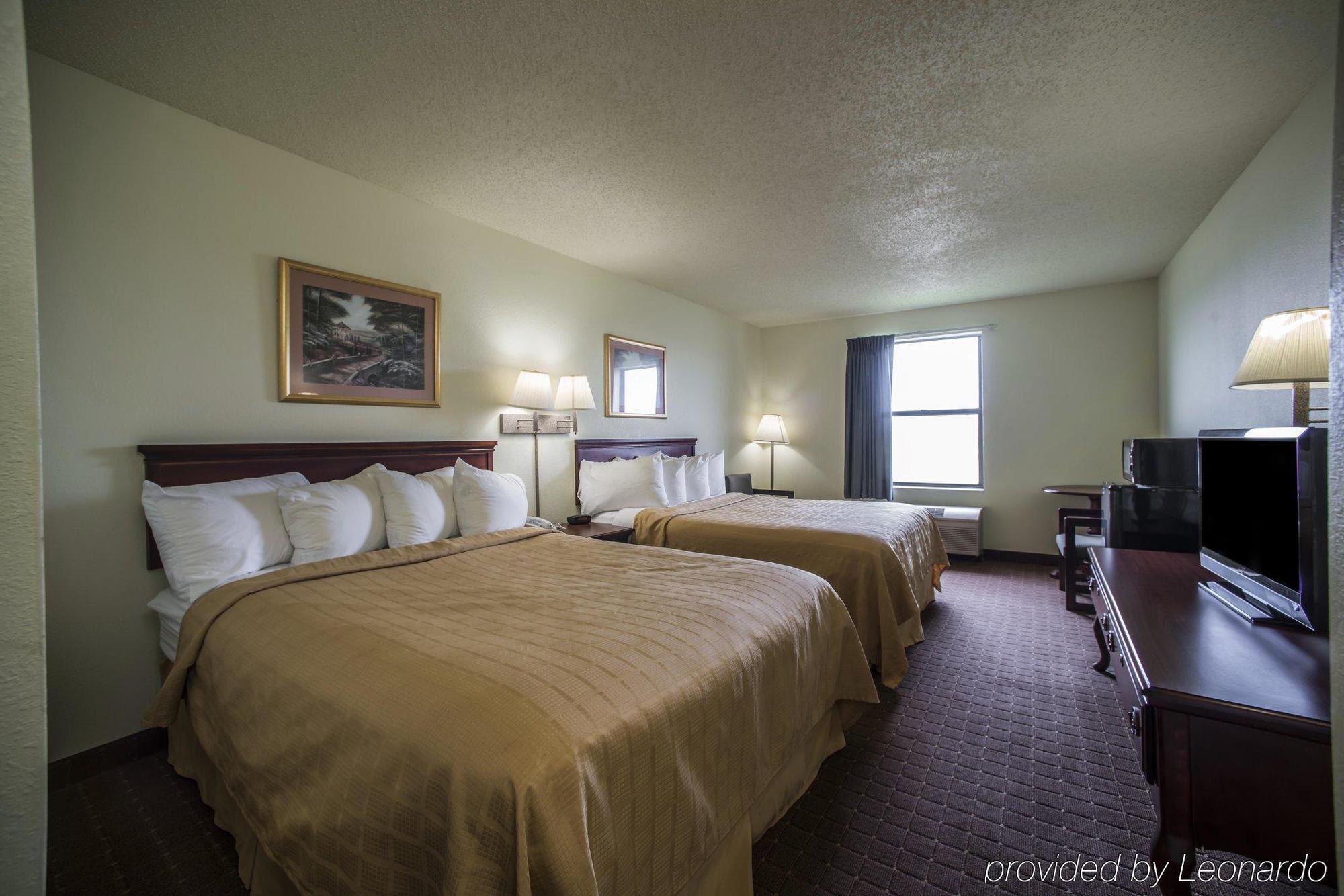 Super 8 By Wyndham Harrisburg Hotel Eksteriør billede