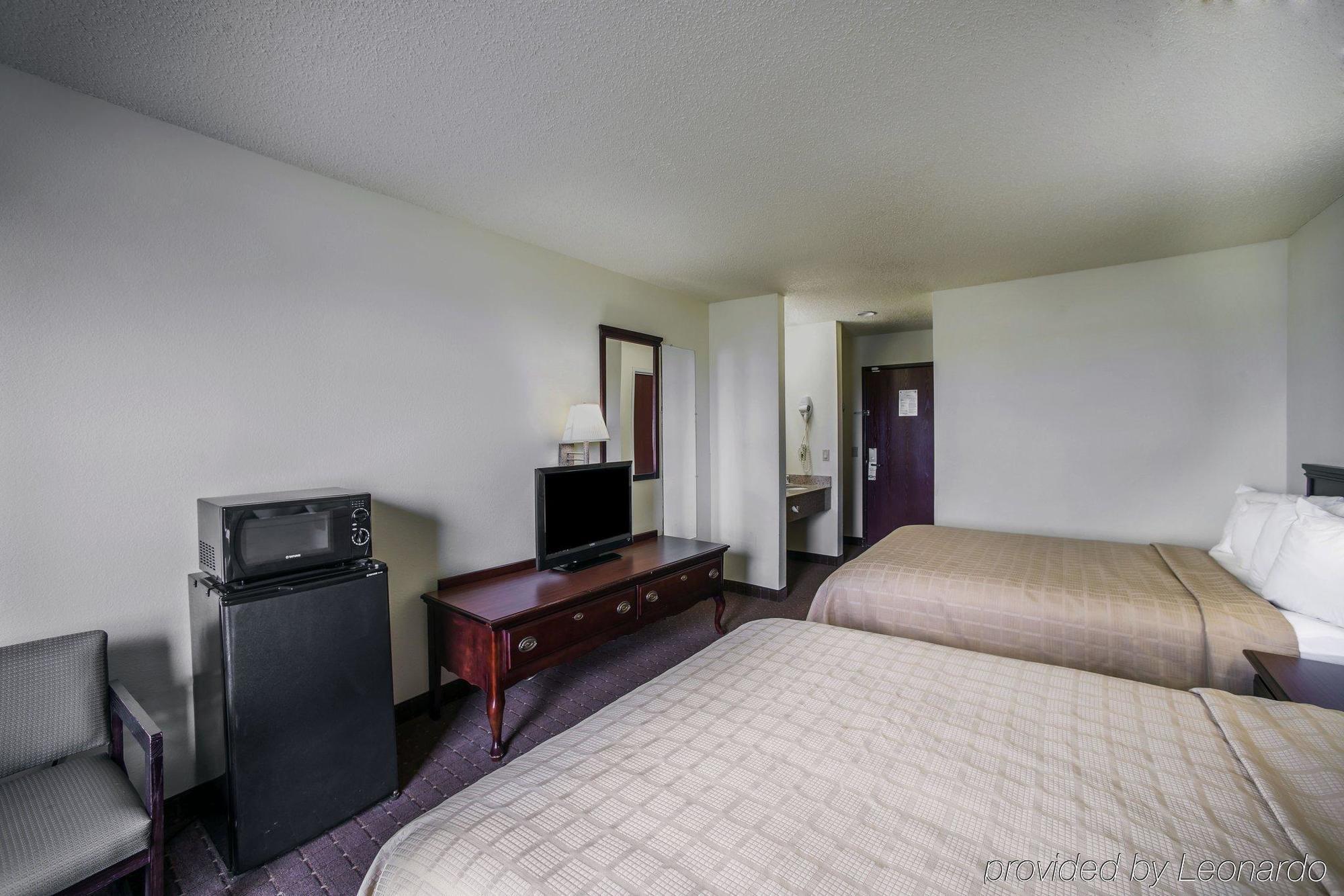 Super 8 By Wyndham Harrisburg Hotel Eksteriør billede
